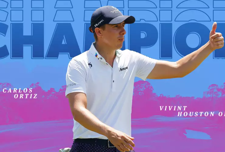 Carlos Ortiz, es el primer golfista mexicano en quedarse con un trofeo del PGA Tour desde Víctor Regalado, en 1978.