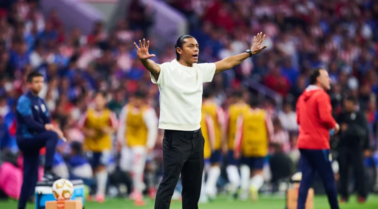 Joel Huiqui, entrenador de Cruz Azul en el Torneo de Clausura 2026.