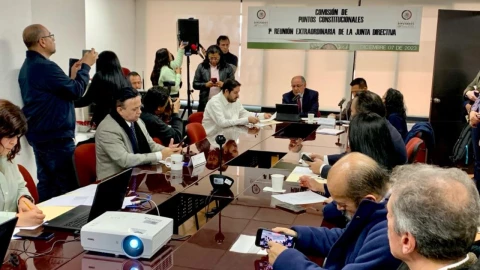 Frenan reforma que reduciría de 48 a 40 horas la jornada laboral en México