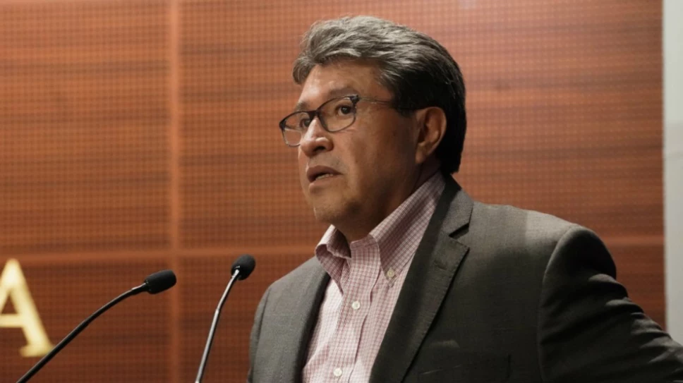 El coordinador de los senadores de Morena, Ricardo Monreal Á, calificó de ineludible e inevitable el debate para regular las redes sociales y garantizar la libertad de expresión.