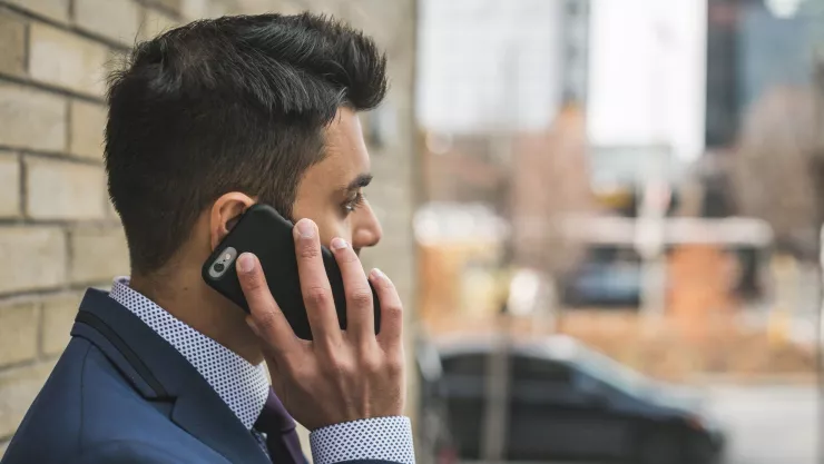 ¿Por qué llaman y cuelgan? La estafa que cada vez es más común