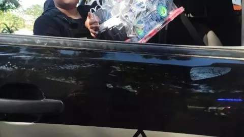 Niño yucateco invita a policías a su fiesta de cumpleaños