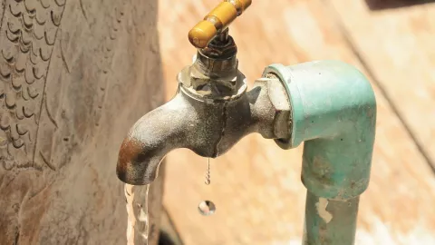 ¿Cuáles colonias tienen cortes de agua hoy 17 de diciembre en Aguascalientes y por qué