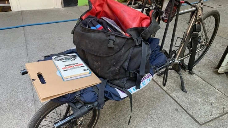 Bicicleta mensajero emprendedor