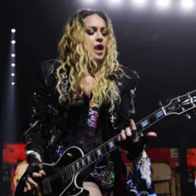 fan demanda a madonna por pornografia