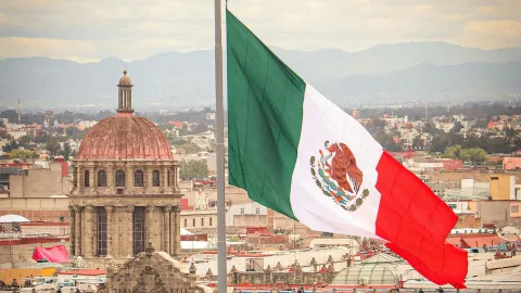 Proceso de confección de la bandera