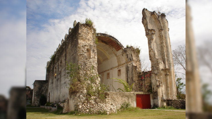 Iglesia del Santo Niño Jesús en Tihosuco, testigo de la Guerra de Castas en la Zona Maya de Q. Roo.jpg