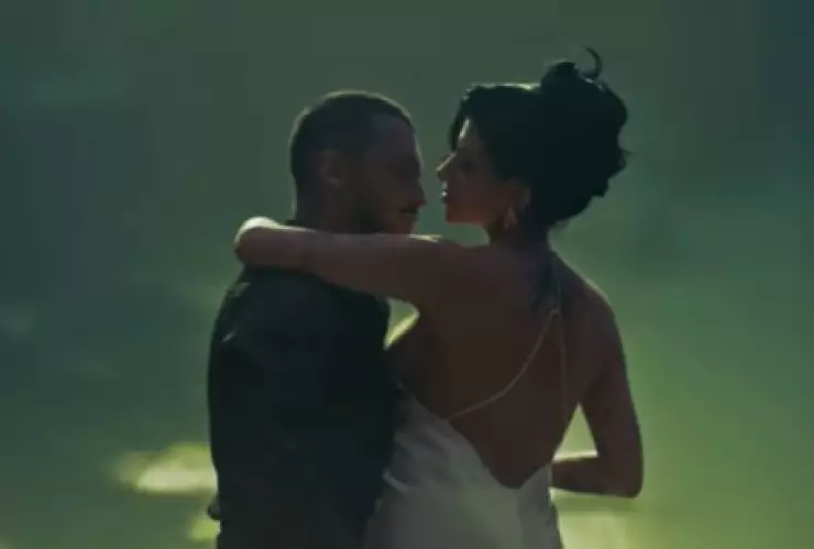 VIDEO - Tunden en redes a Nodal por supuesto maltrato a Cazzu