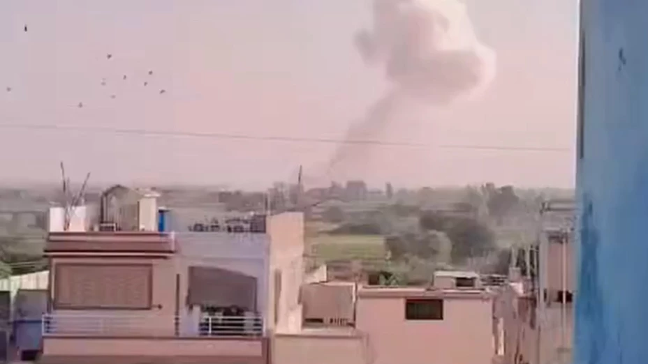 Explosión en polvorín de Pakistán 15 nov 2025.jpg