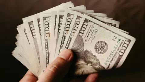 Los signos del zodiaco que brillarán en lo laboral y económico en abril 2025.jpg