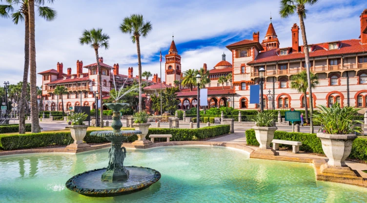 Postal de San Agustín, Florida, Plaza del Pueblo