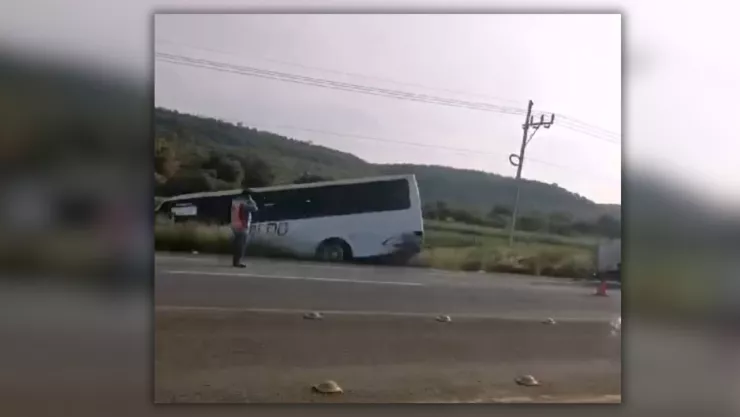 Accidente camión en eje Metropol