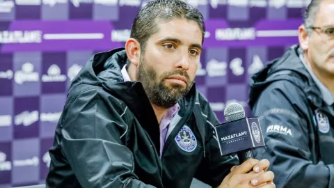Mazatlán FC corta a Carlos Vela como director deportivo; Jaime Ordiales es opción para relevarlo