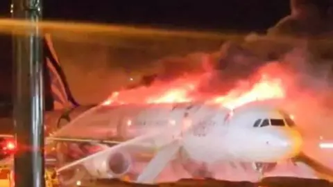 incendio de avión en Corea del Sur