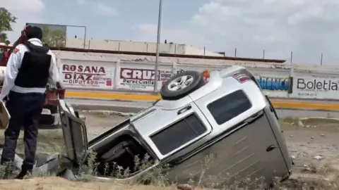 Mujer embarazada cae en canal de aguas tras accidente en Ciudad Juárez (VIDEO).jpg