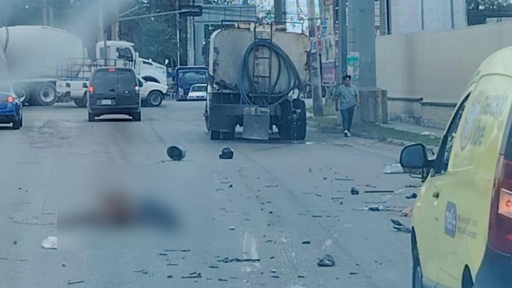 ¡ÚLTIMA HORA! Se registra fuerte accidente en avenida López Portillo; pipa arrolla a persona en Cancún