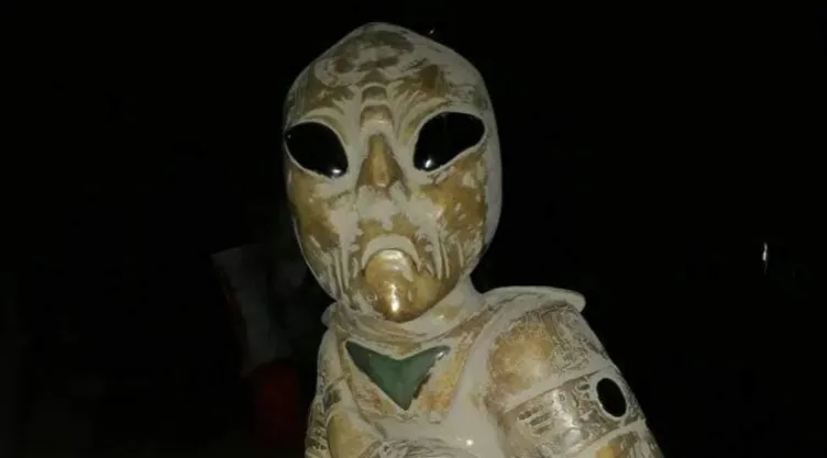 Reliquias de alien encontradas en el Tren Maya