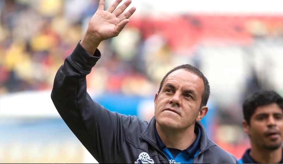 El candidato del PRD a la alcaldía de Cuernavaca, Jorge Messeguer, aseguró en Twitter que su rival Cuauhtémoc Blanco, del Partido Socialdemócrata, amenazó con golpearlo.
