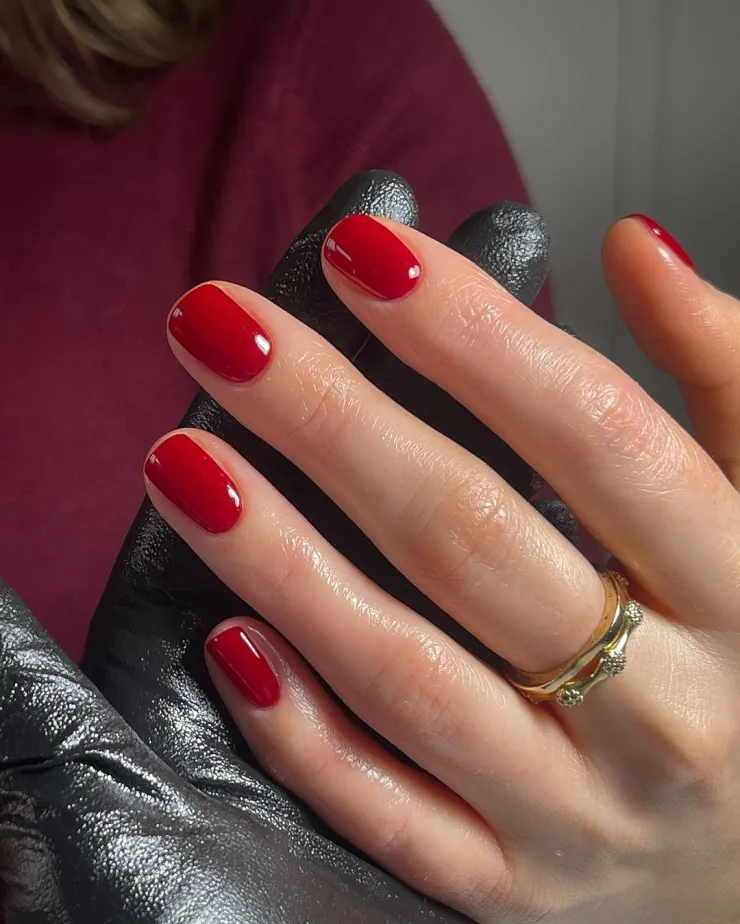 7 colores que se ven mejor en las uñas cortas: puedes usarlo en gelish o rubber