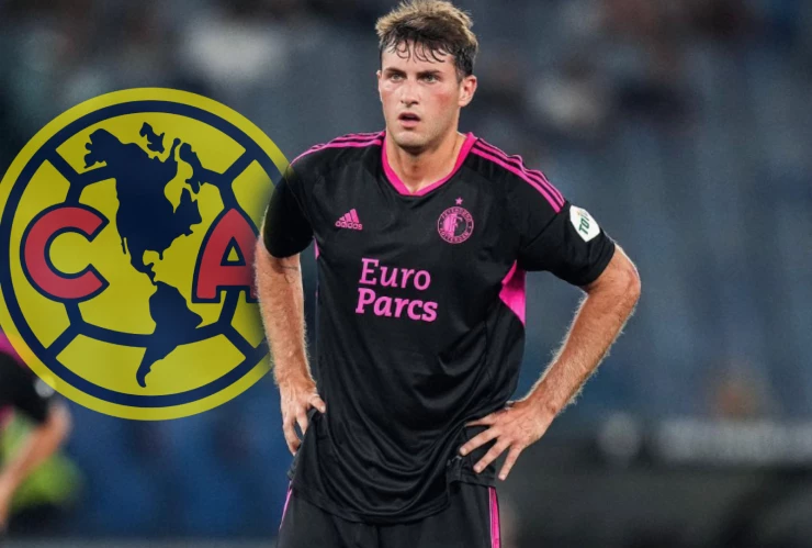 Santi Giménez jugando con el Feyenoord en la Europa League