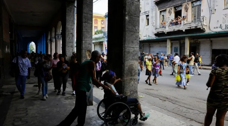 Creador de contenidos comparte trucos para sobrevivir a los apagones y escasez en Cuba