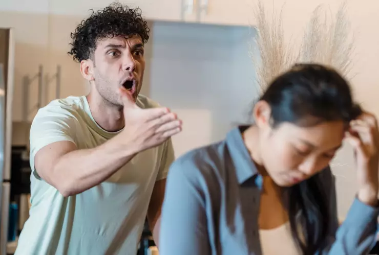 Beige flags: ¿qué son y cómo saber si mi pareja las tiene?