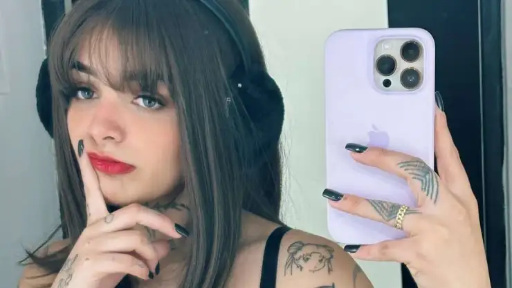 Karely Ruiz.