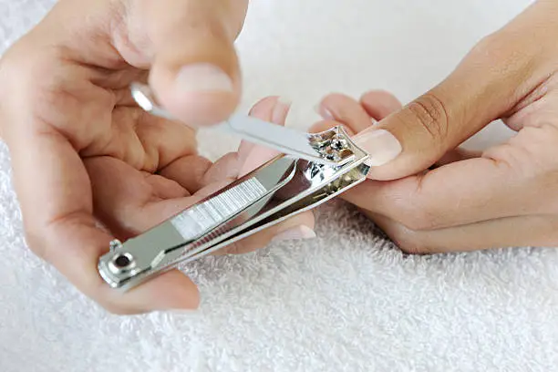 Cómo cortar las uñas de los pies