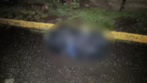 Edomex: Encuentran el cadáver de un hombre envuelto en bolsas, en Tlalnepantla