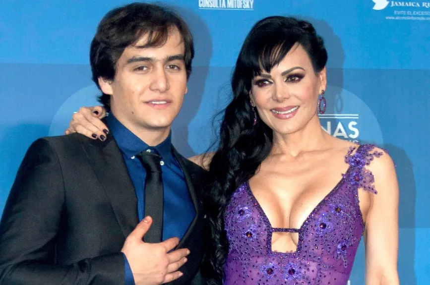 Maribel Guardia responde a propuesta de José Manuel Figueroa sobre cenizas de Julián Figueroa.