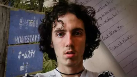 Richard Huckle peor pedófilo de la hsitoria.jpg