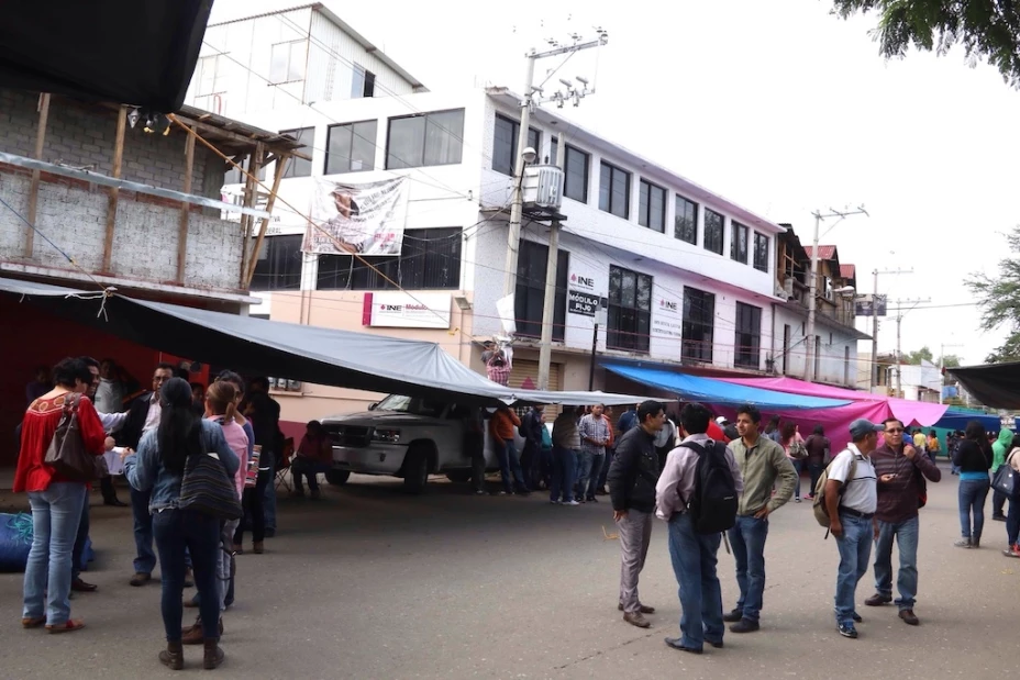 CNTE toma las calles de Oaxaca