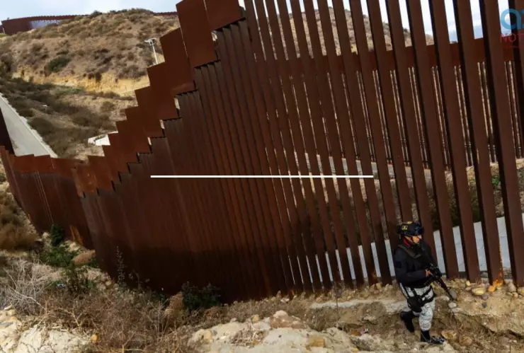 muro fronterizo.jpg