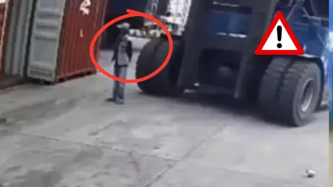 VIDEO FUERTE: Así fueron los últimos momentos de vida de un hombre antes de ser aplastado por un montacargas en Indonesia 