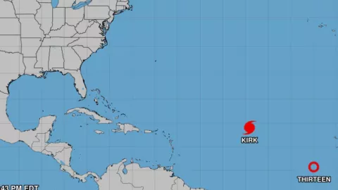 ¡En alerta por huracán Kirk! Autoridades mantienen vigilancia ante impacto en México