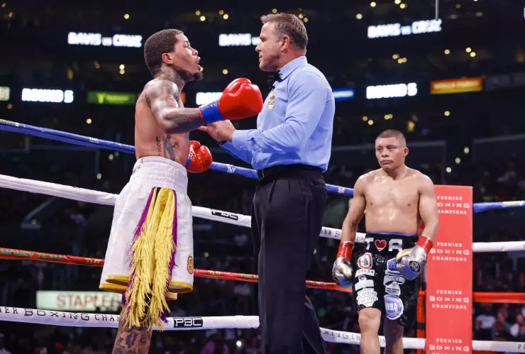 GervontabDavis contra Isaac Cruz1
