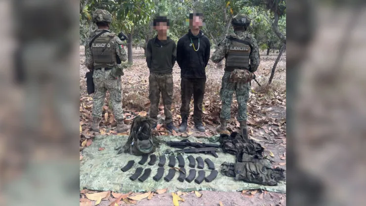 Detienen a dos sujetos armados en Escuinapa