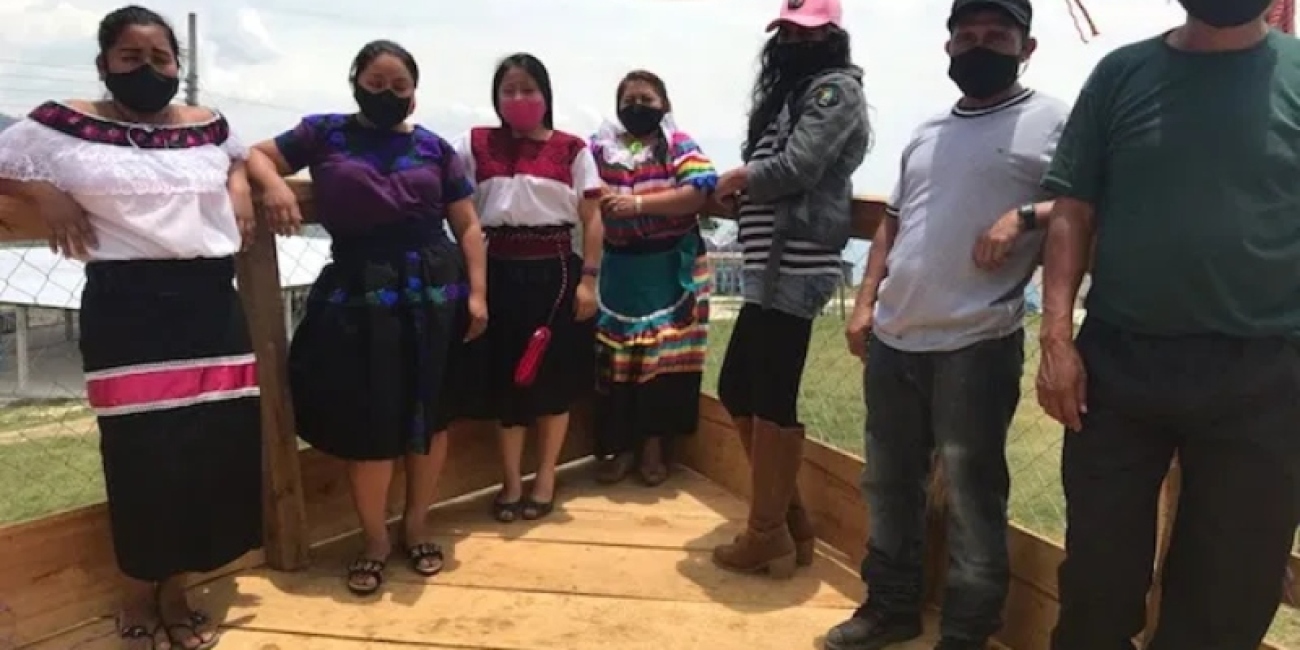 zapatistas.jpg