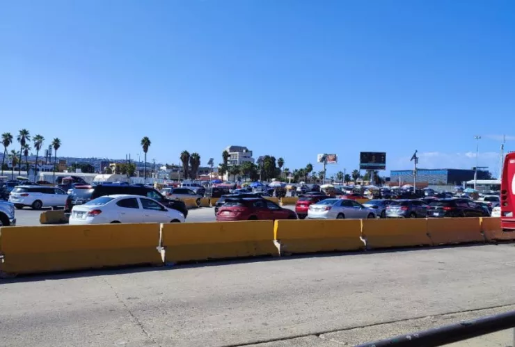 Línea de San Ysidro en Tijuana