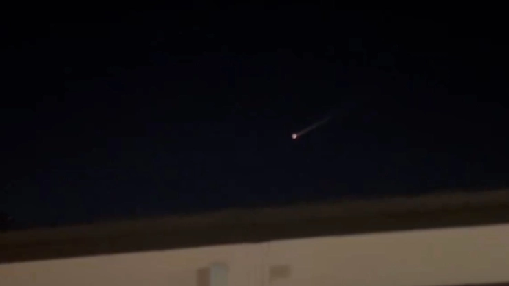 Una bola de fuego capturada por personas