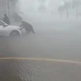 Fuertes lluvias e inundaciones en Acapulco provocan suspensión de rutas de transporte por tormenta _.jpg