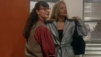 Escenas de la telenovela Yo Soy Betty, La Fea por Azteca 7.