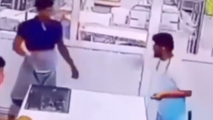 Trabajador de panadería recibe puñalada en el corazón y muere