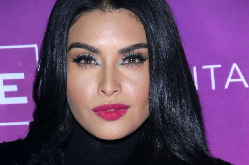 2. Su salto a la fama se dio en 2016, cuando se convirtió en Miss México tras representar a su estado en este certamen nacional. Fue la representante de nuestro país en Miss Universo y quedó en noveno lugar.