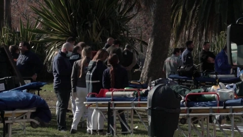 Explosión de edificio en Montevideo deja 10 heridos, familias damnificadas y cuantiosos daños.
