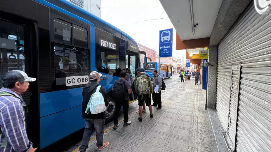 Paraderos en el Centro Histórico de Mérida: Así inició su reubicación este 31 de enero de 2025