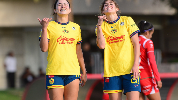 Scarlett Camberos y Nicki Hern