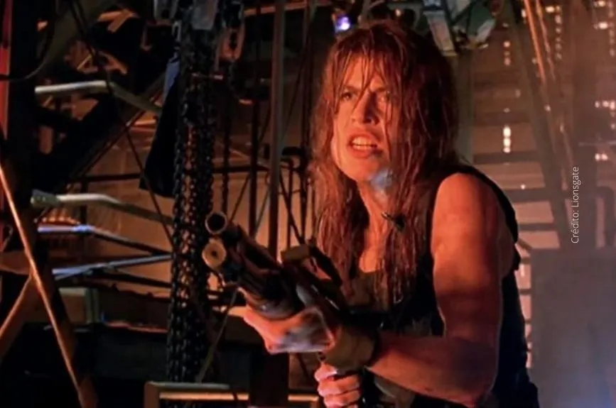 sarah-connor-terminator (2).jpg
