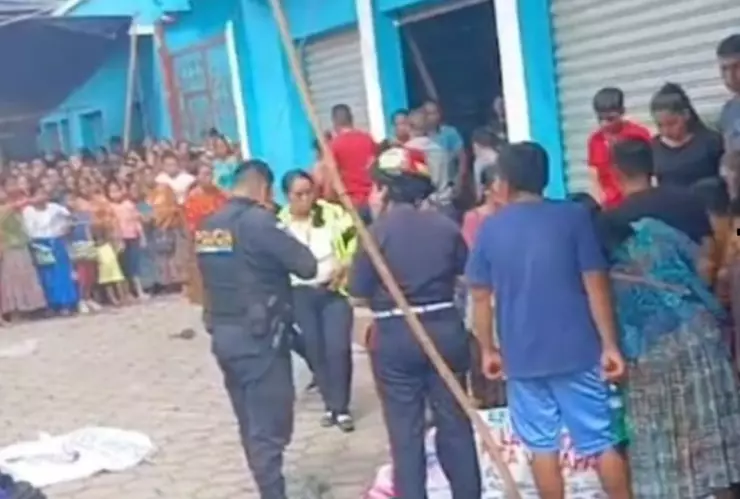 ¡Tragedia! Quinceañera pierde la vida electrocutada por intentar tomarse una foto