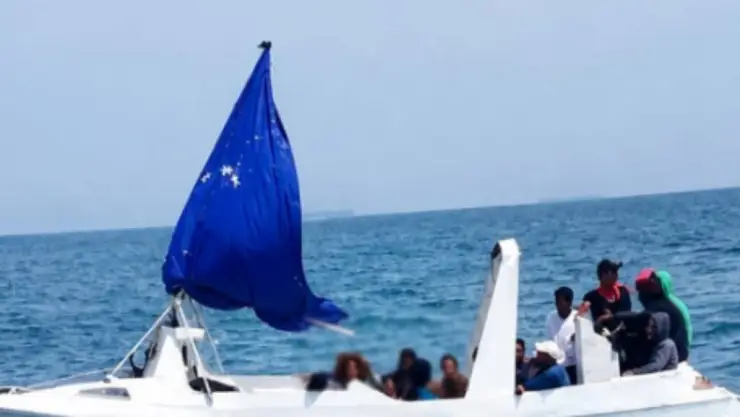 ¡Emergencia! Hallan a 10 NÁUFRAGOS en costas de Chicxulub Puerto; hay 4 menores